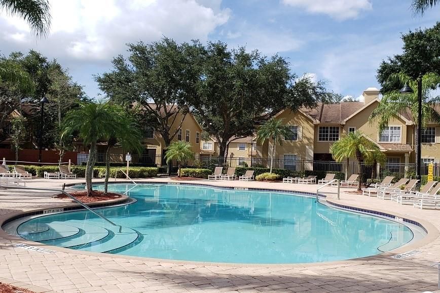 For Sale: $149,000 (1 beds, 1 baths, 826 Square Feet)