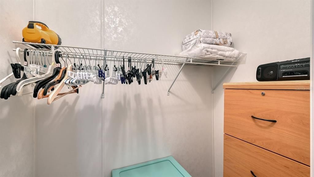 Active With Contract: $250,000 (2 beds, 2 baths, 1188 Square Feet)