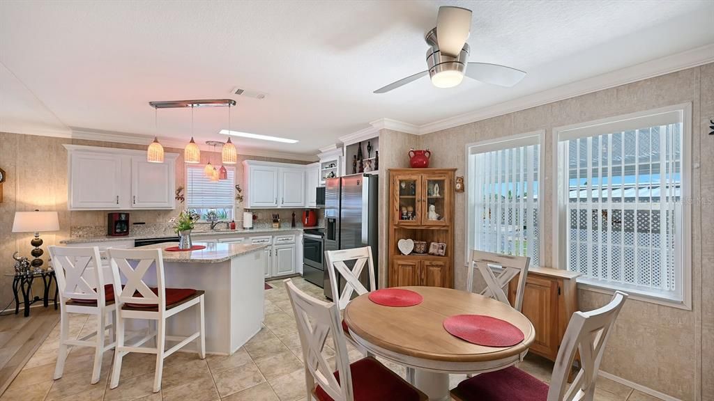 Active With Contract: $250,000 (2 beds, 2 baths, 1188 Square Feet)