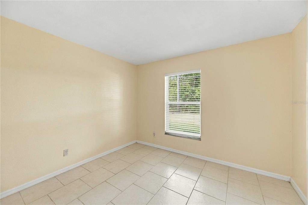 For Sale: $289,900 (3 beds, 2 baths, 1372 Square Feet)