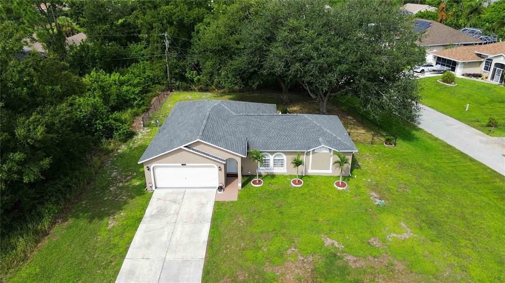 For Sale: $289,900 (3 beds, 2 baths, 1372 Square Feet)