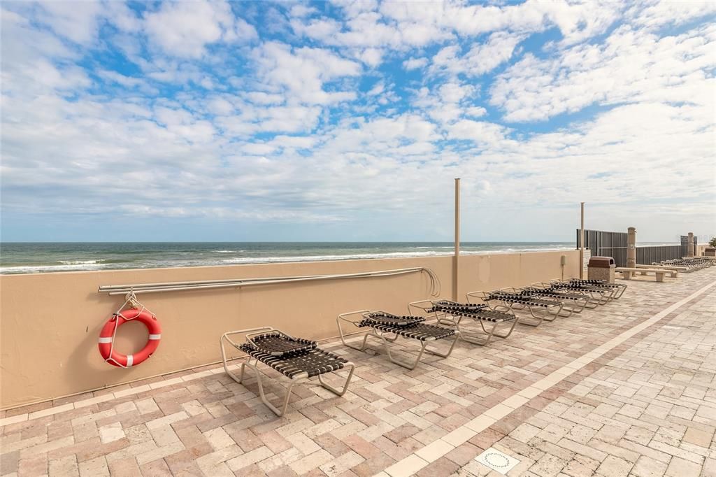 En Venta: $329,900 (2 camas, 2 baños, 1072 Pies cuadrados)