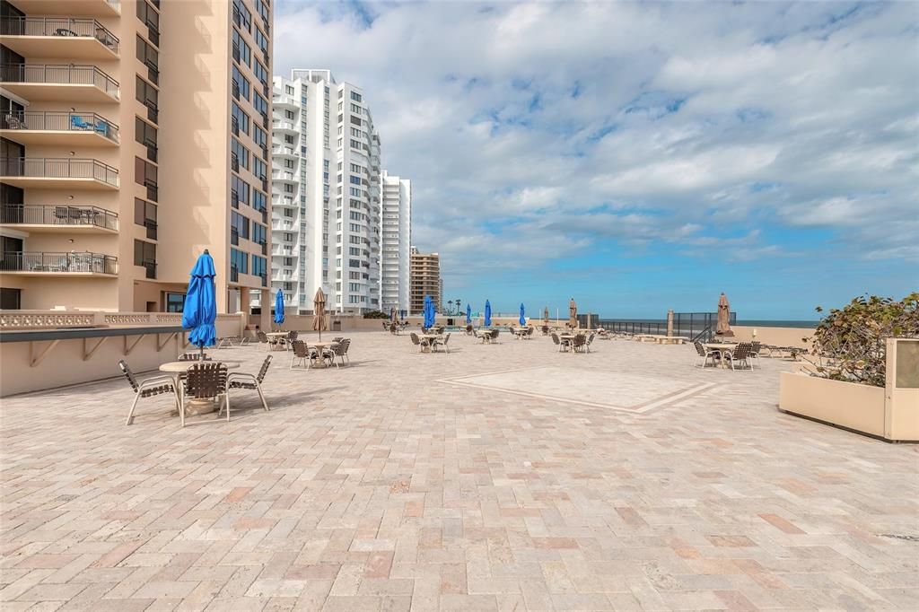 En Venta: $329,900 (2 camas, 2 baños, 1072 Pies cuadrados)