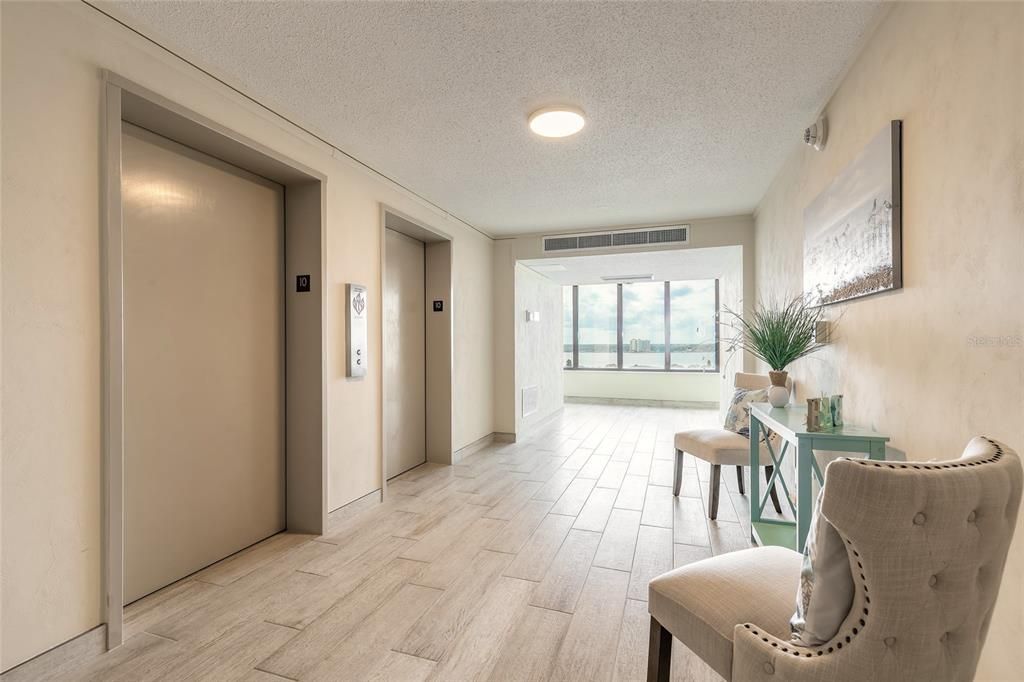 En Venta: $329,900 (2 camas, 2 baños, 1072 Pies cuadrados)
