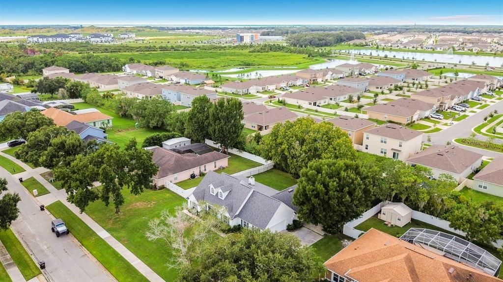 На продажу: $444,900 (3 спален, 2 ванн, 2077 Квадратных фут)