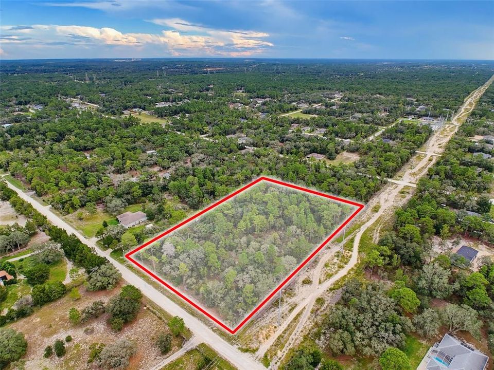 待售: $299,500 (4.40 acres)
