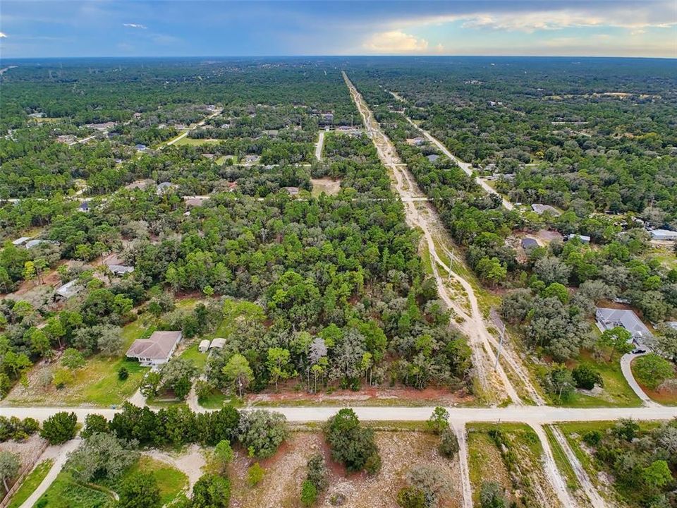 待售: $299,500 (4.40 acres)