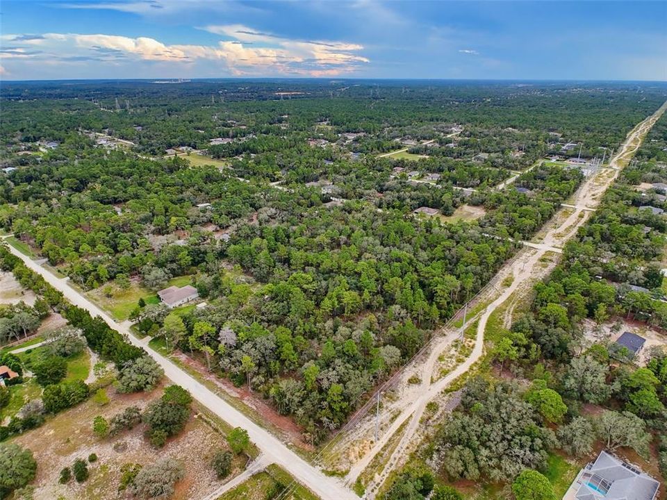 待售: $299,500 (4.40 acres)