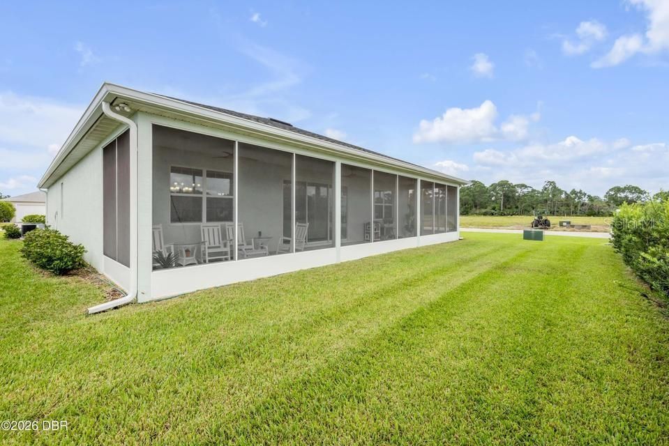 For Sale: $510,000 (3 beds, 2 baths, 1966 Square Feet)