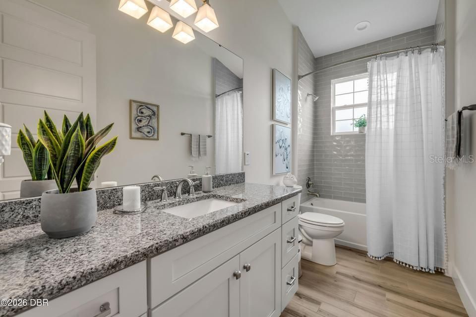 For Sale: $510,000 (3 beds, 2 baths, 1966 Square Feet)