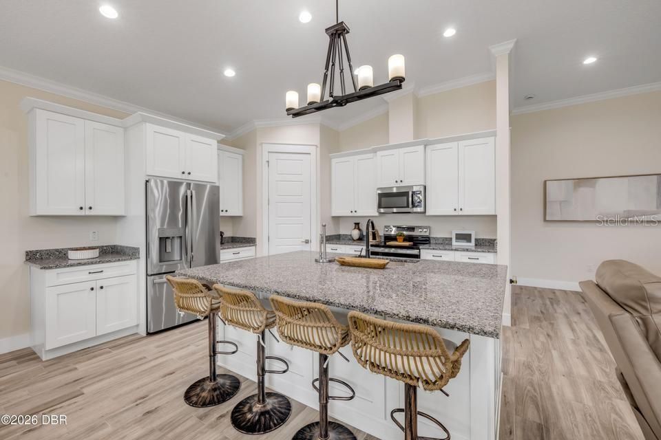 For Sale: $510,000 (3 beds, 2 baths, 1966 Square Feet)