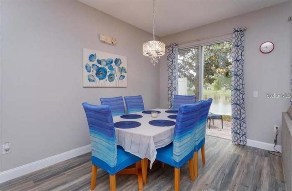На продажу: $325,000 (3 спален, 2 ванн, 1798 Квадратных фут)