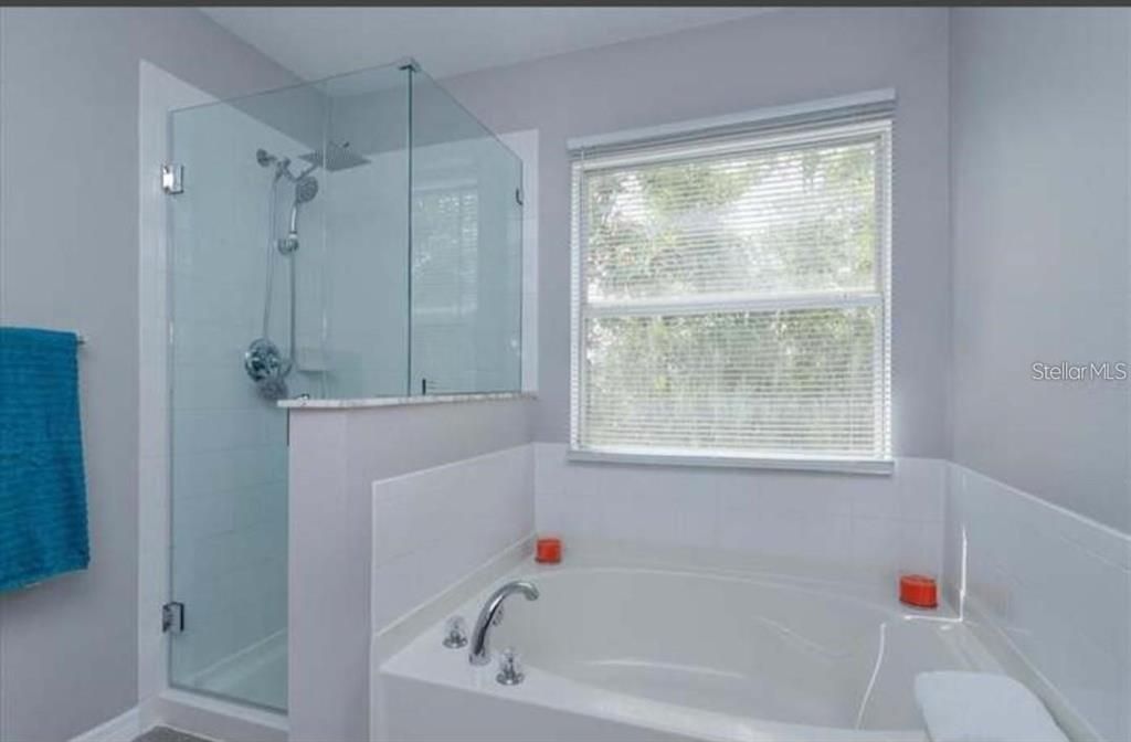 На продажу: $325,000 (3 спален, 2 ванн, 1798 Квадратных фут)