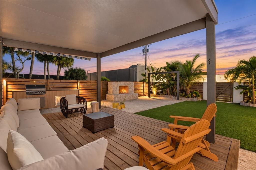 For Sale: $849,000 (4 beds, 3 baths, 1622 Square Feet)