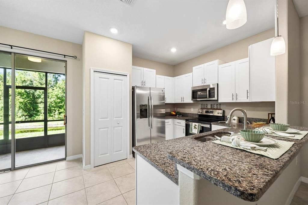 For Sale: $265,000 (3 beds, 2 baths, 1666 Square Feet)
