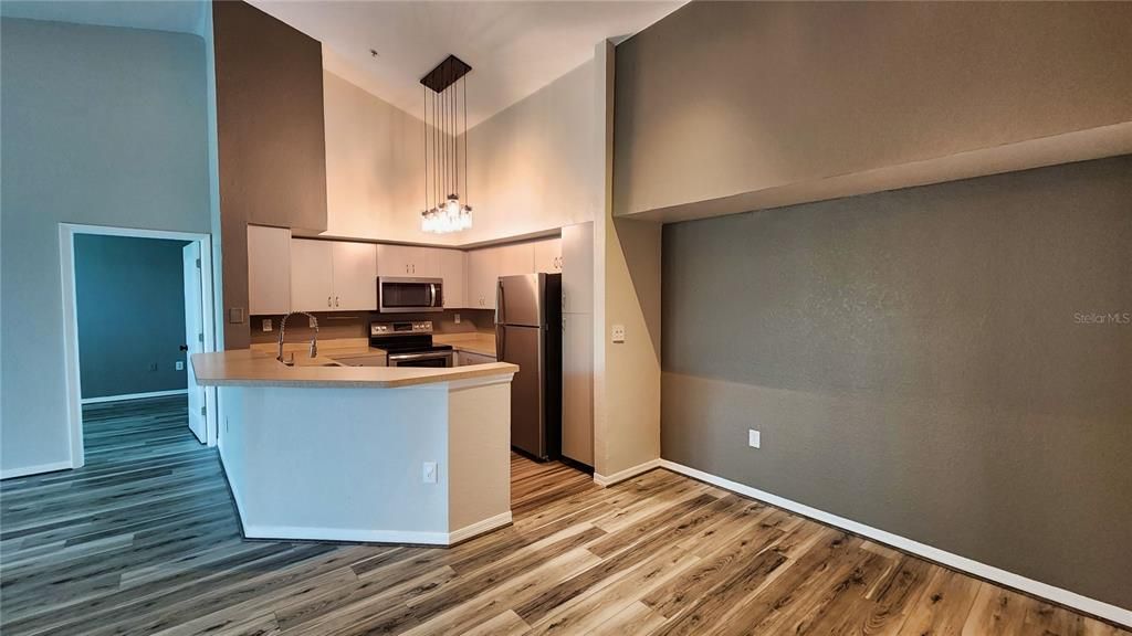 В аренду: $1,900 (2 спален, 2 ванн, 1209 Квадратных фут)