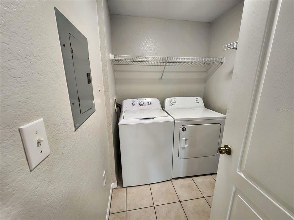 В аренду: $1,900 (2 спален, 2 ванн, 1209 Квадратных фут)