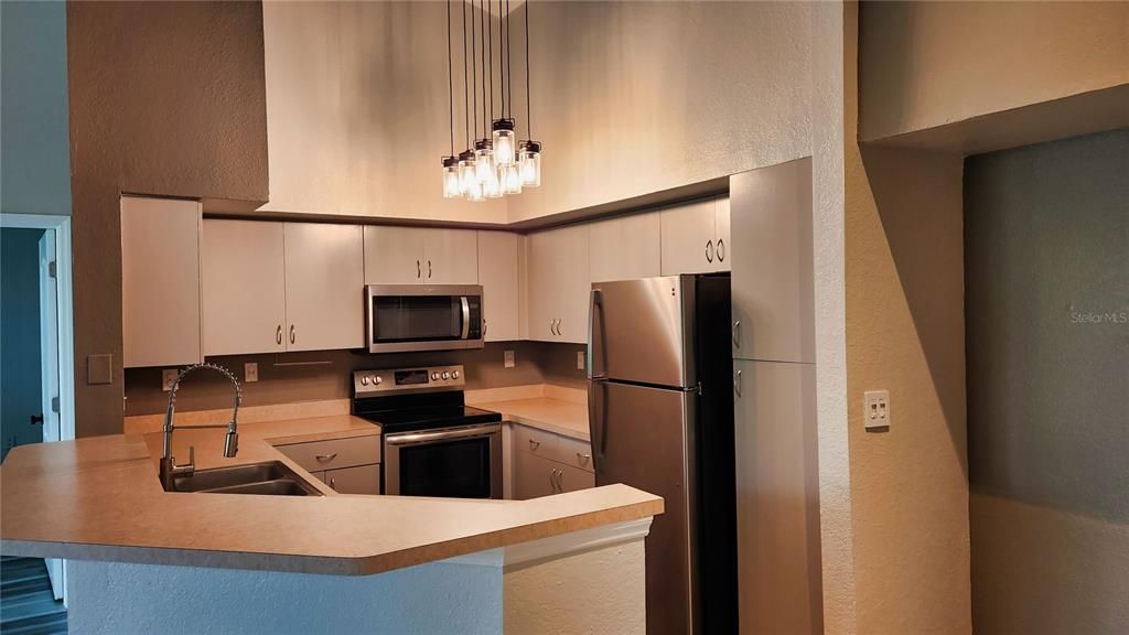 В аренду: $1,900 (2 спален, 2 ванн, 1209 Квадратных фут)