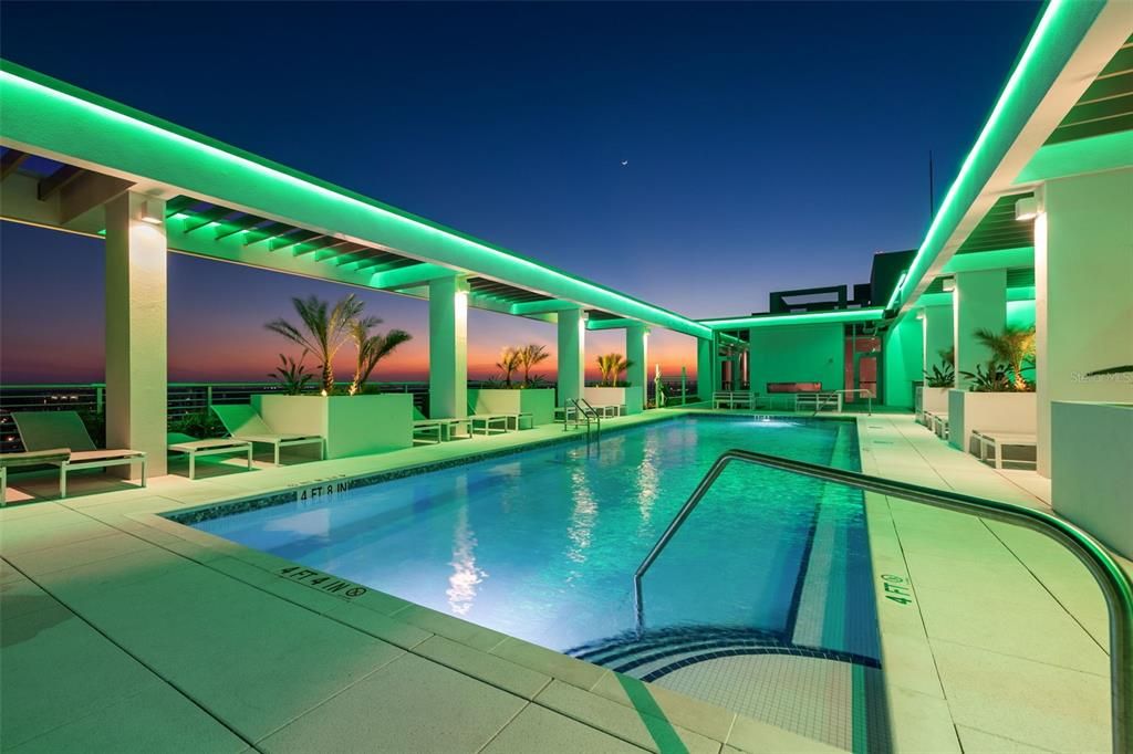 For Sale: $875,000 (2 beds, 1 baths, 1550 Square Feet)