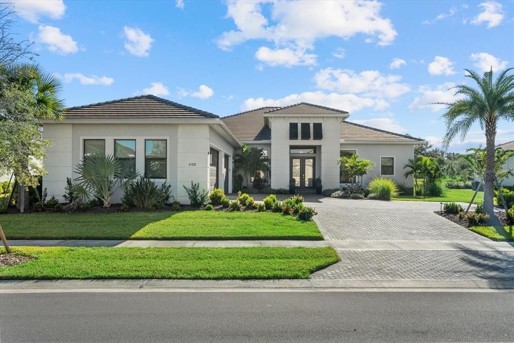 For Sale: $1,650,000 (4 beds, 4 baths, 3663 Square Feet)