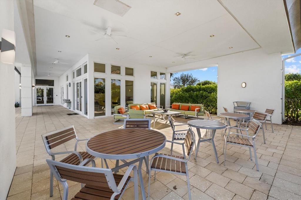 For Sale: $1,650,000 (4 beds, 4 baths, 3663 Square Feet)