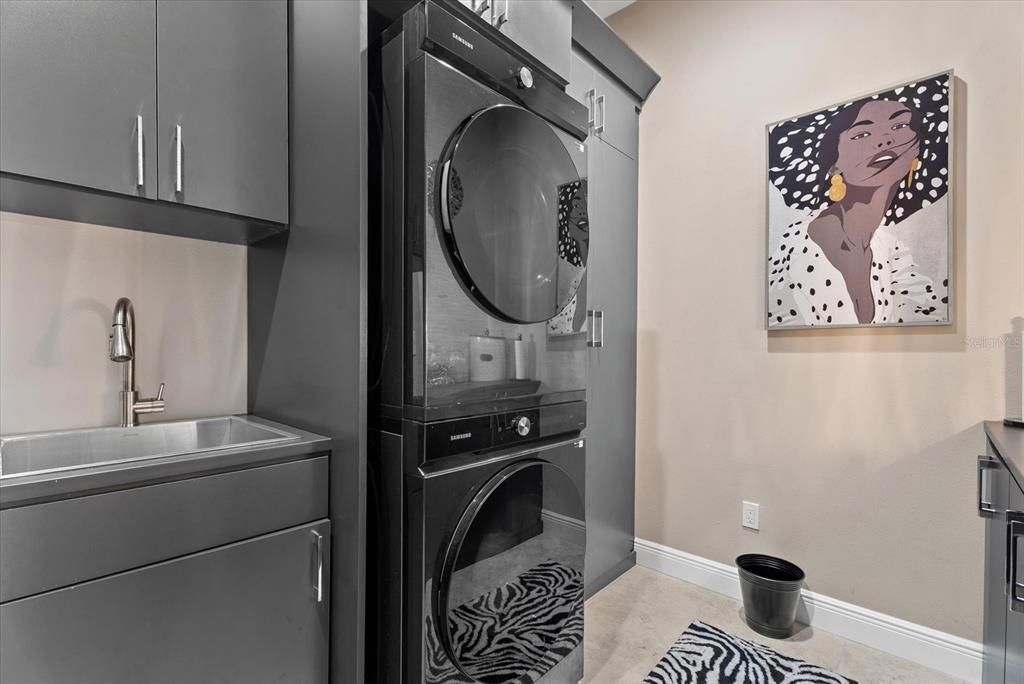 For Sale: $1,650,000 (4 beds, 4 baths, 3663 Square Feet)