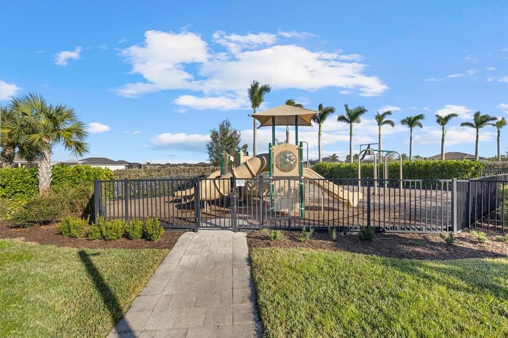 For Sale: $1,650,000 (4 beds, 4 baths, 3663 Square Feet)