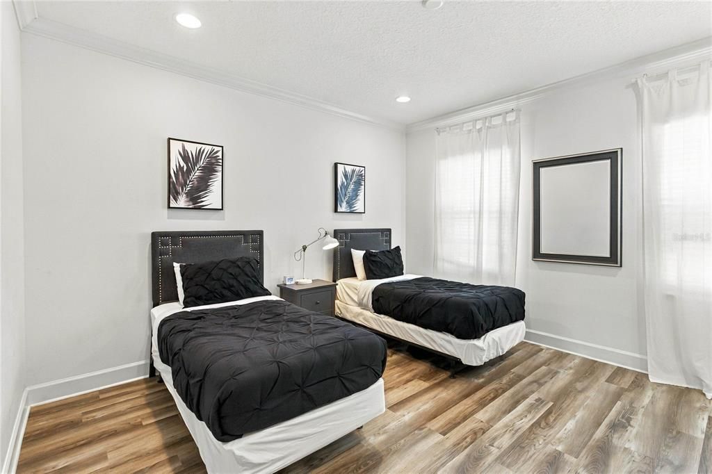 En Venta: $635,000 (5 camas, 5 baños, 3076 Pies cuadrados)