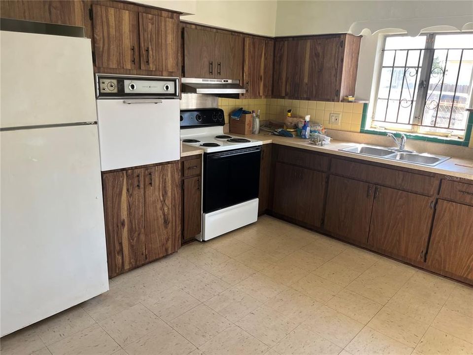 En Venta: $249,900 (2 camas, 1 baños, 924 Pies cuadrados)