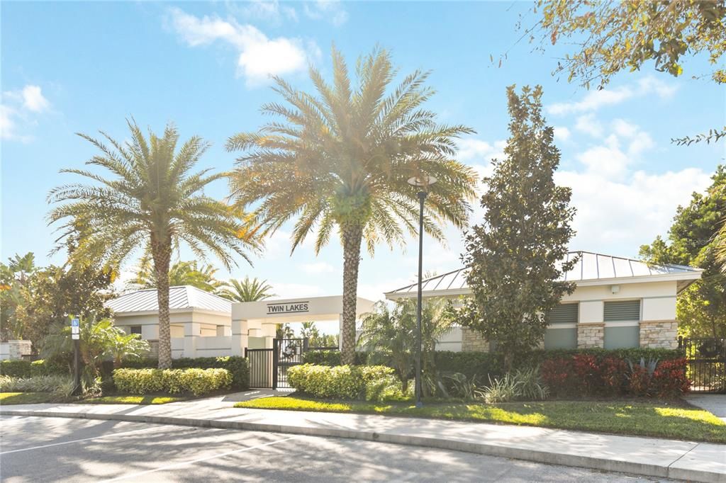 For Sale: $269,900 (2 beds, 2 baths, 1464 Square Feet)