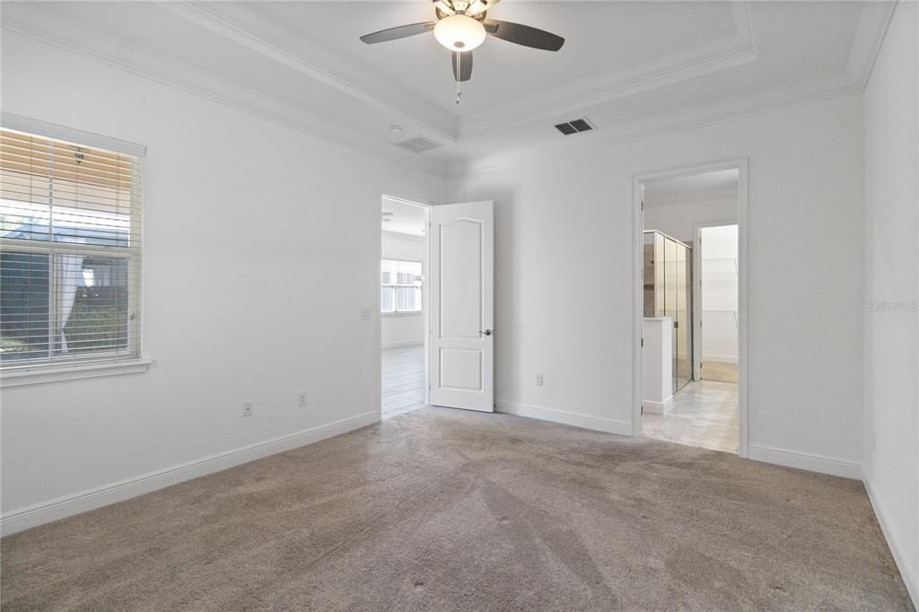 For Sale: $269,900 (2 beds, 2 baths, 1464 Square Feet)