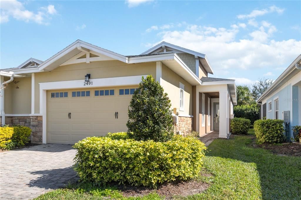 For Sale: $269,900 (2 beds, 2 baths, 1464 Square Feet)