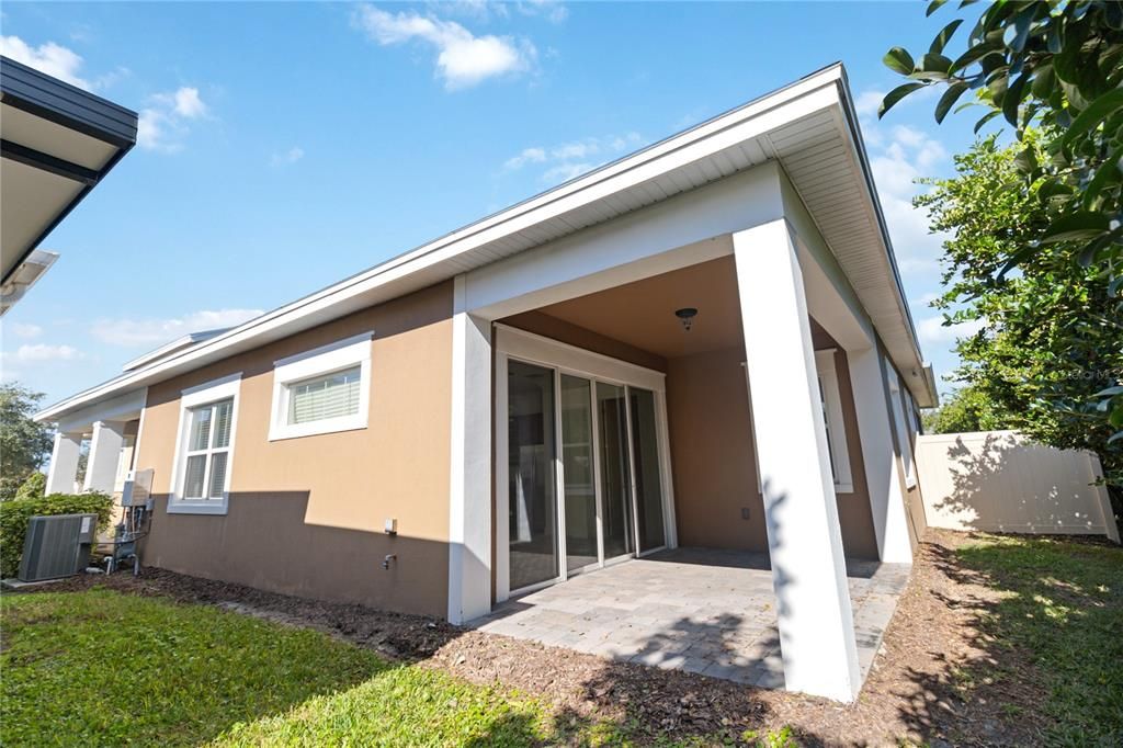 For Sale: $269,900 (2 beds, 2 baths, 1464 Square Feet)