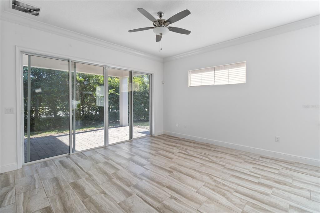 For Sale: $269,900 (2 beds, 2 baths, 1464 Square Feet)