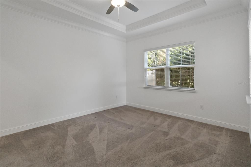 For Sale: $269,900 (2 beds, 2 baths, 1464 Square Feet)
