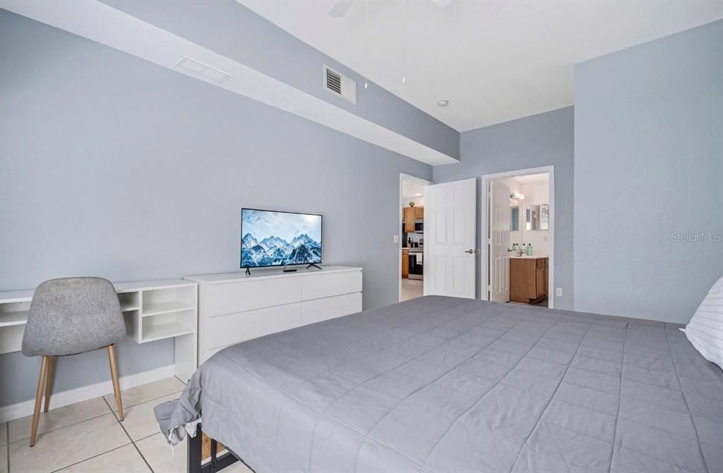 For Sale: $259,990 (4 beds, 3 baths, 1470 Square Feet)