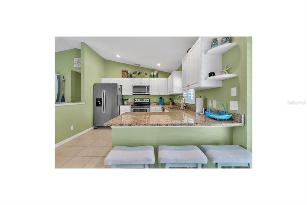 For Rent: $2,295 (3 beds, 2 baths, 1608 Square Feet)