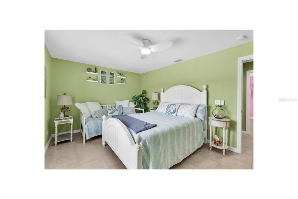 For Rent: $2,295 (3 beds, 2 baths, 1608 Square Feet)