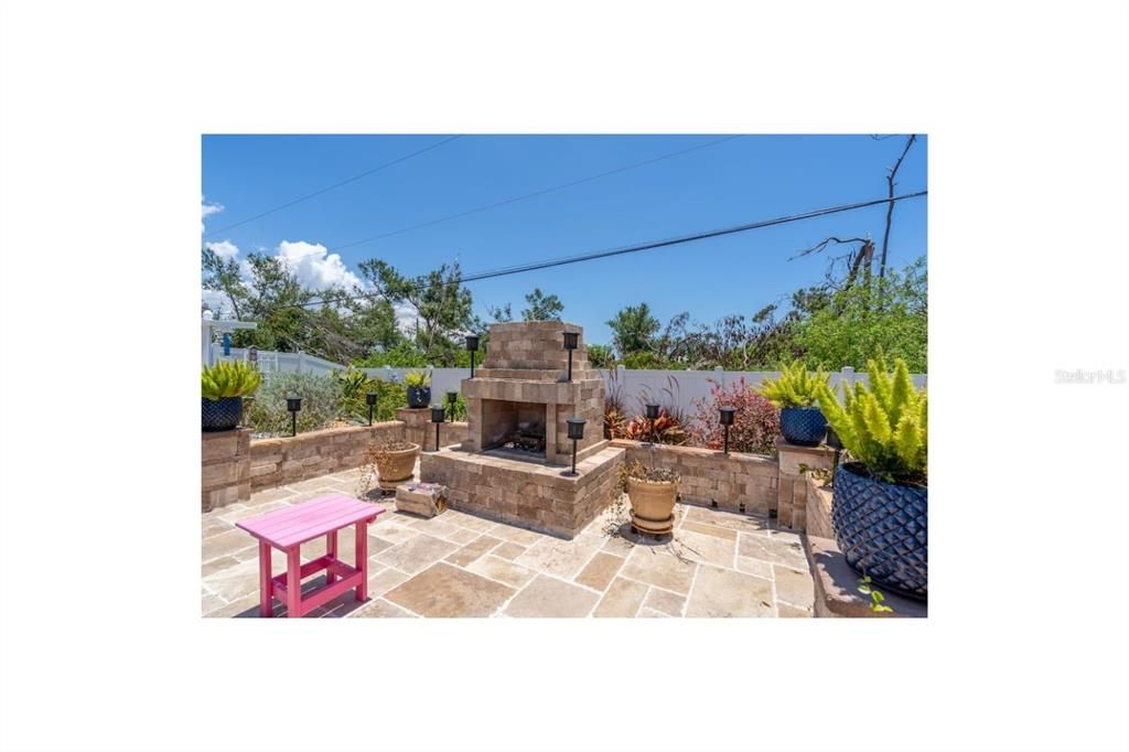 For Rent: $2,295 (3 beds, 2 baths, 1608 Square Feet)