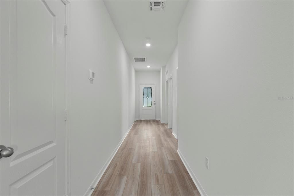 For Sale: $306,900 (3 beds, 2 baths, 1206 Square Feet)