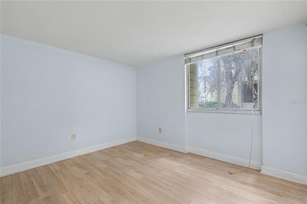 For Rent: $1,500 (1 beds, 1 baths, 551 Square Feet)