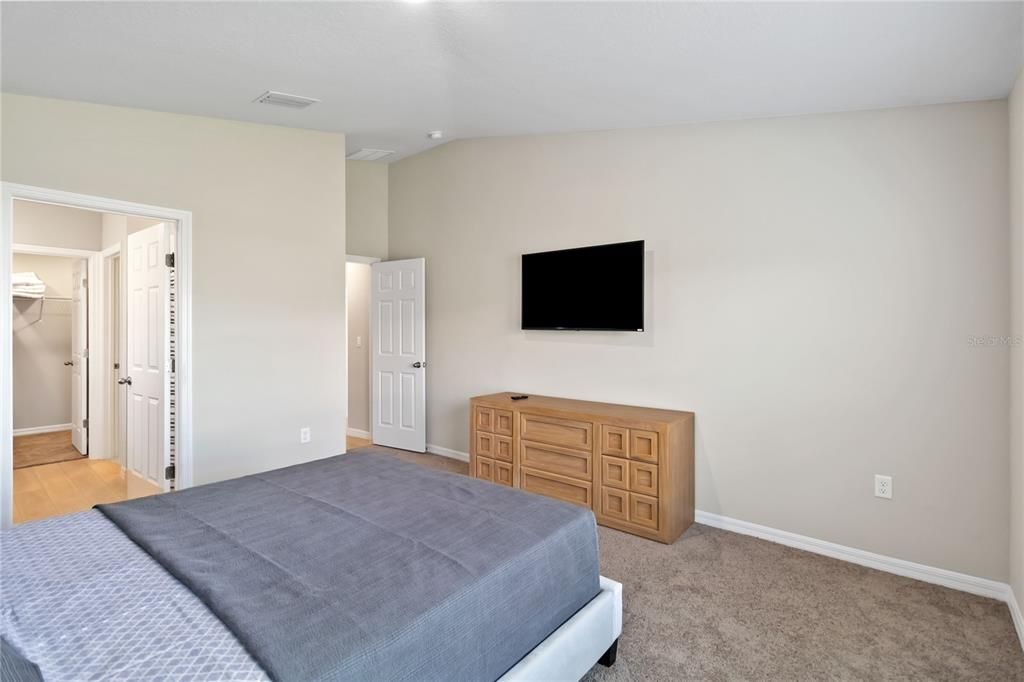 For Sale: $339,000 (3 beds, 2 baths, 1420 Square Feet)