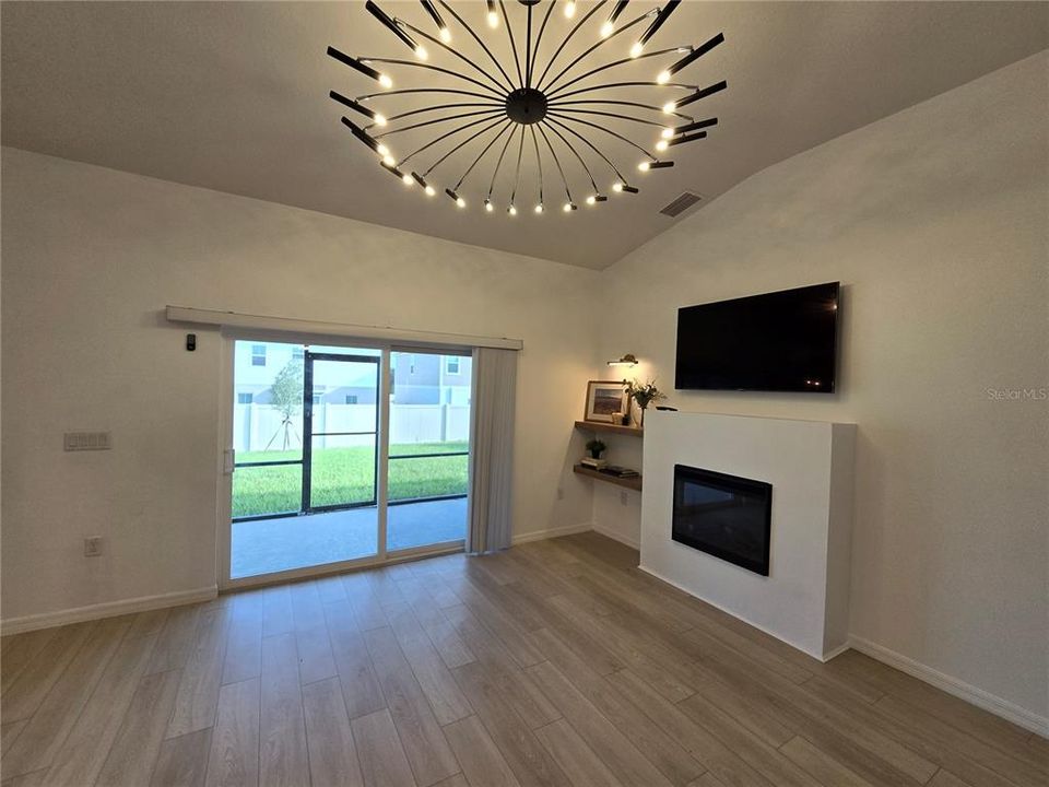 For Sale: $339,000 (3 beds, 2 baths, 1420 Square Feet)