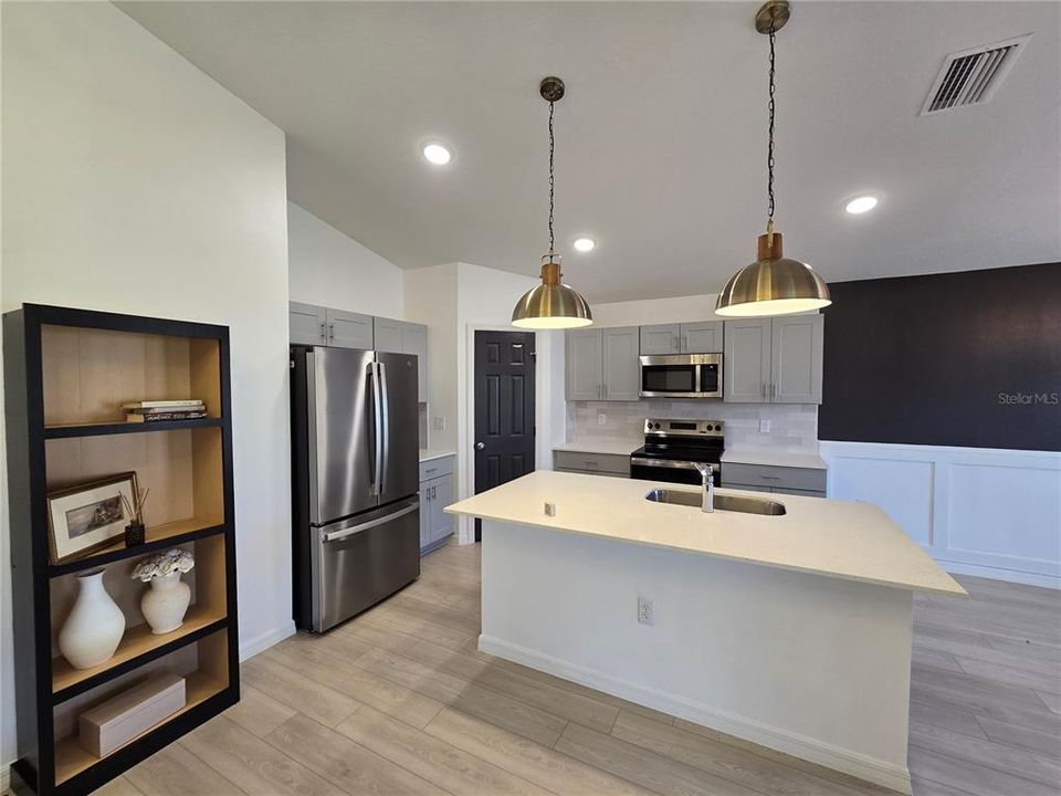 For Sale: $339,000 (3 beds, 2 baths, 1420 Square Feet)