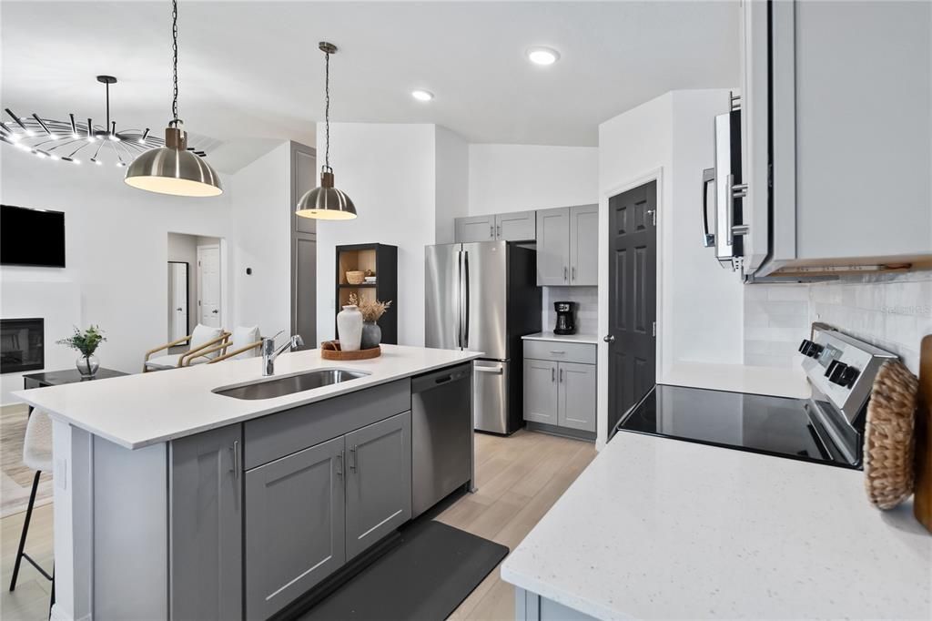 For Sale: $339,000 (3 beds, 2 baths, 1420 Square Feet)