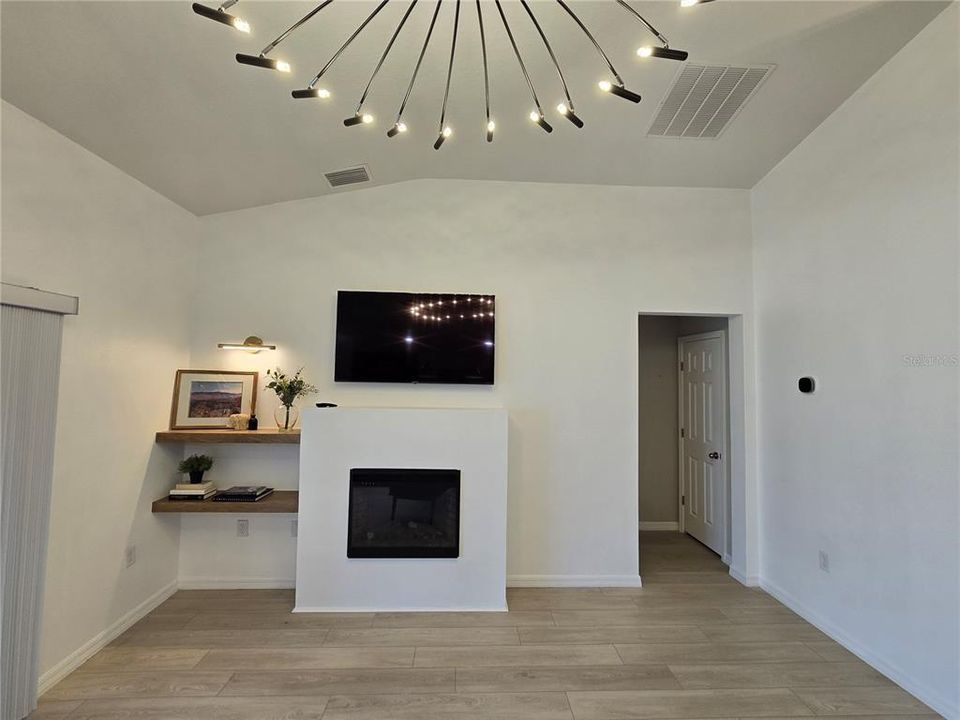For Sale: $339,000 (3 beds, 2 baths, 1420 Square Feet)