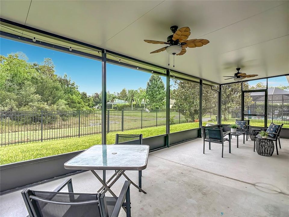 For Sale: $800,000 (4 beds, 3 baths, 3243 Square Feet)