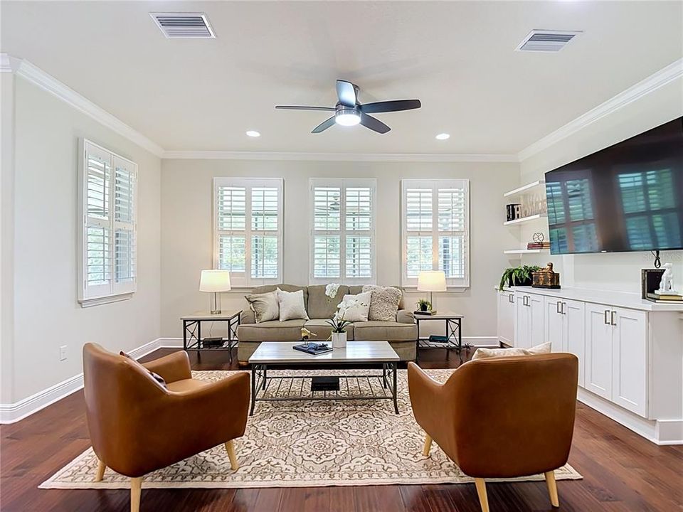 For Sale: $800,000 (4 beds, 3 baths, 3243 Square Feet)