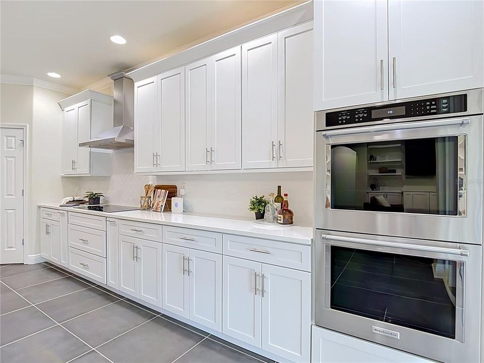 For Sale: $800,000 (4 beds, 3 baths, 3243 Square Feet)