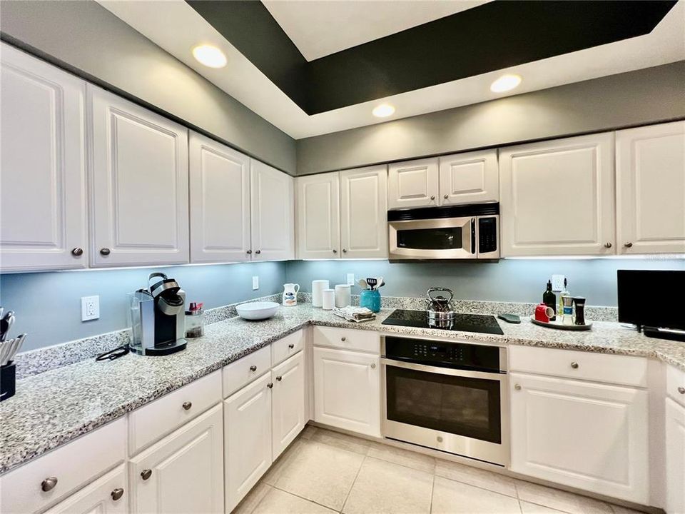 For Rent: $6,000 (3 beds, 2 baths, 1825 Square Feet)